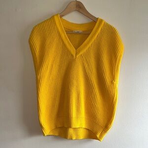 1990s Vintage Contemporary Casuals yellow knit sweater vest